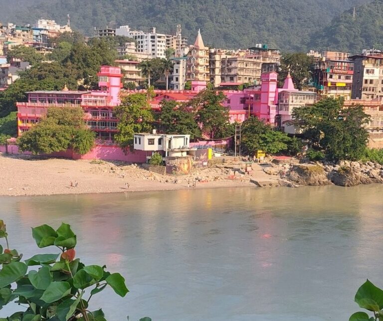 Rishikesh brána do Himaláji